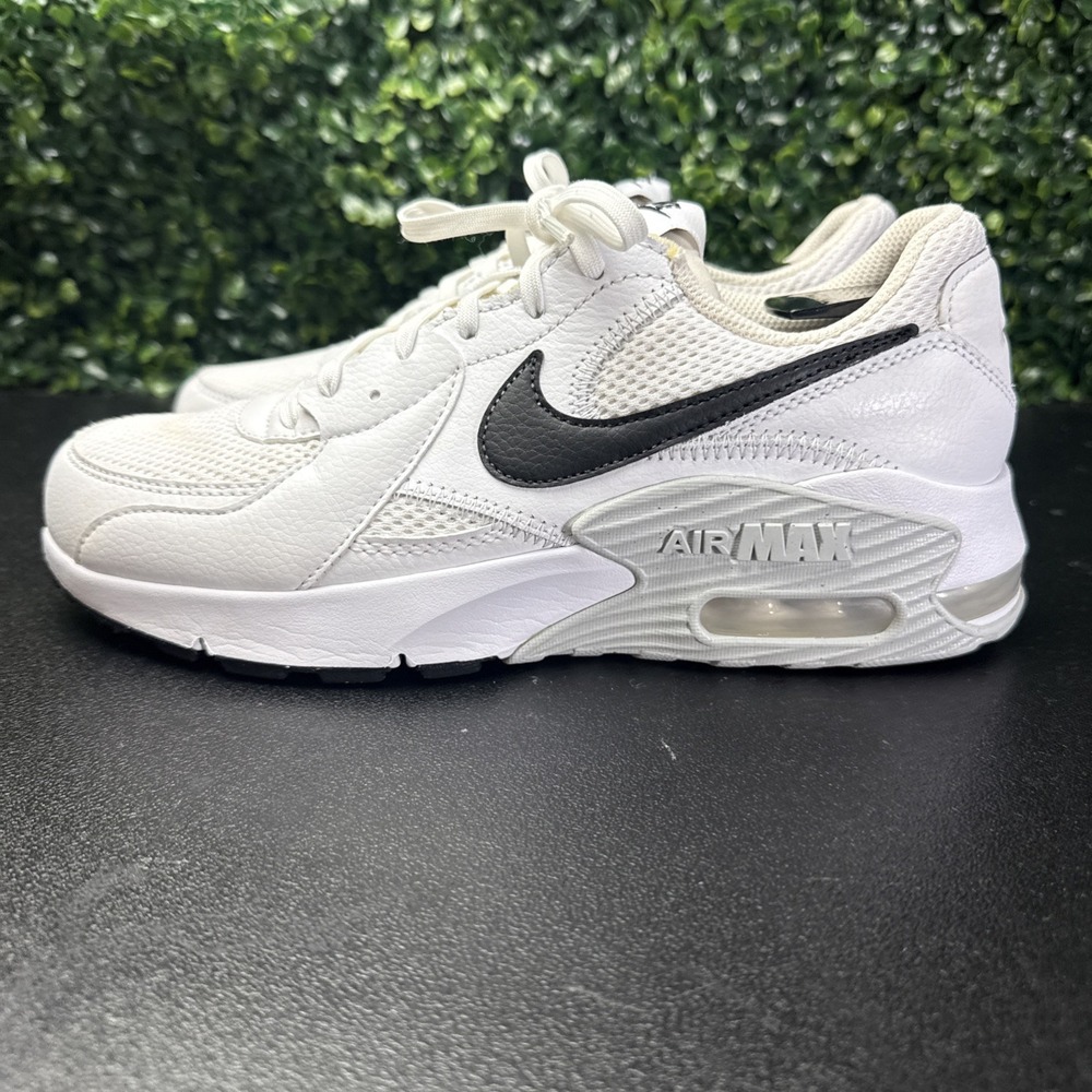 Nike Air Max Excee Sneakers Womens Size 8.5 White Black Platinum Shoes